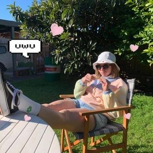 Meet your Posher, Zoe